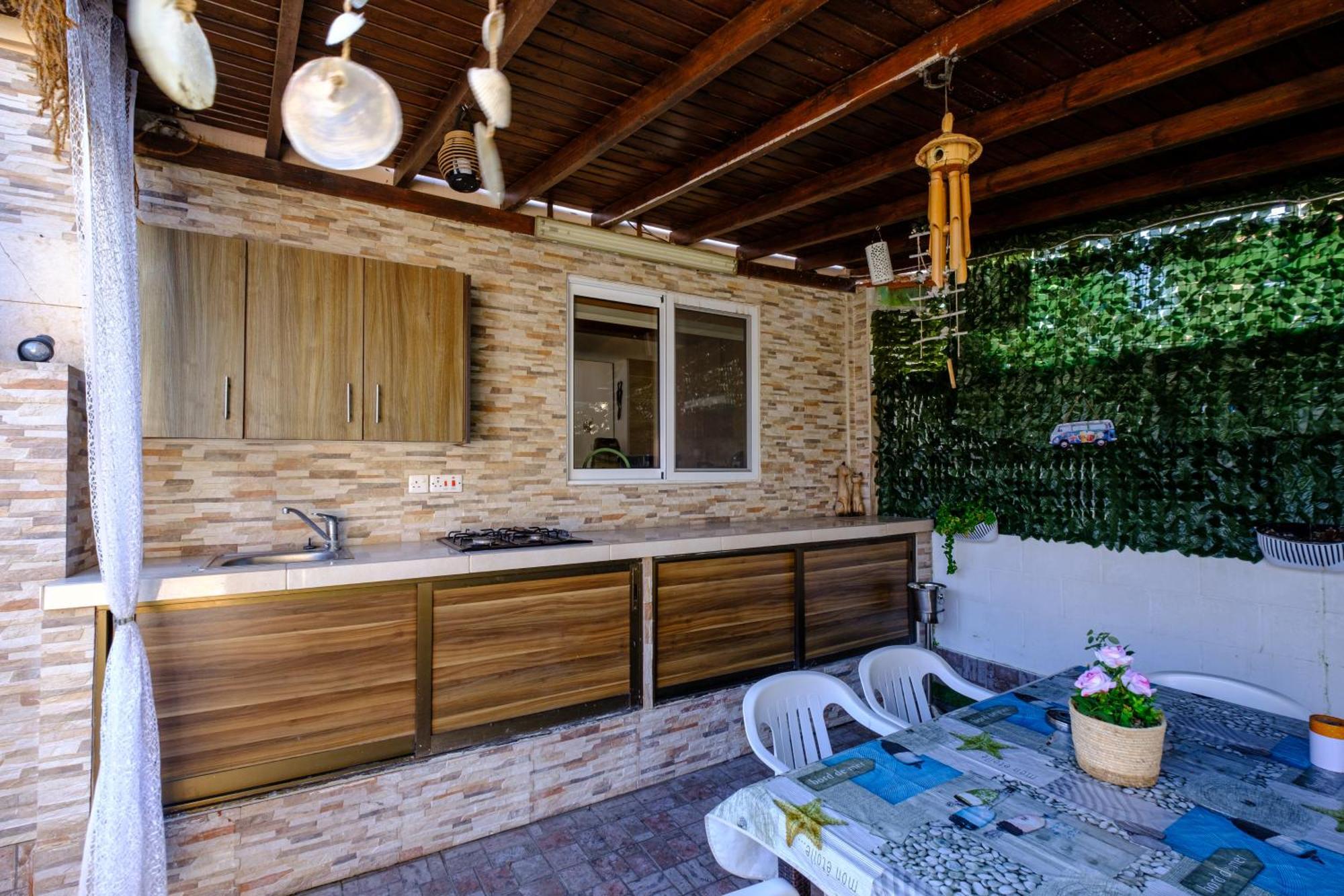 Demetris Apartment Meneou Exterior photo