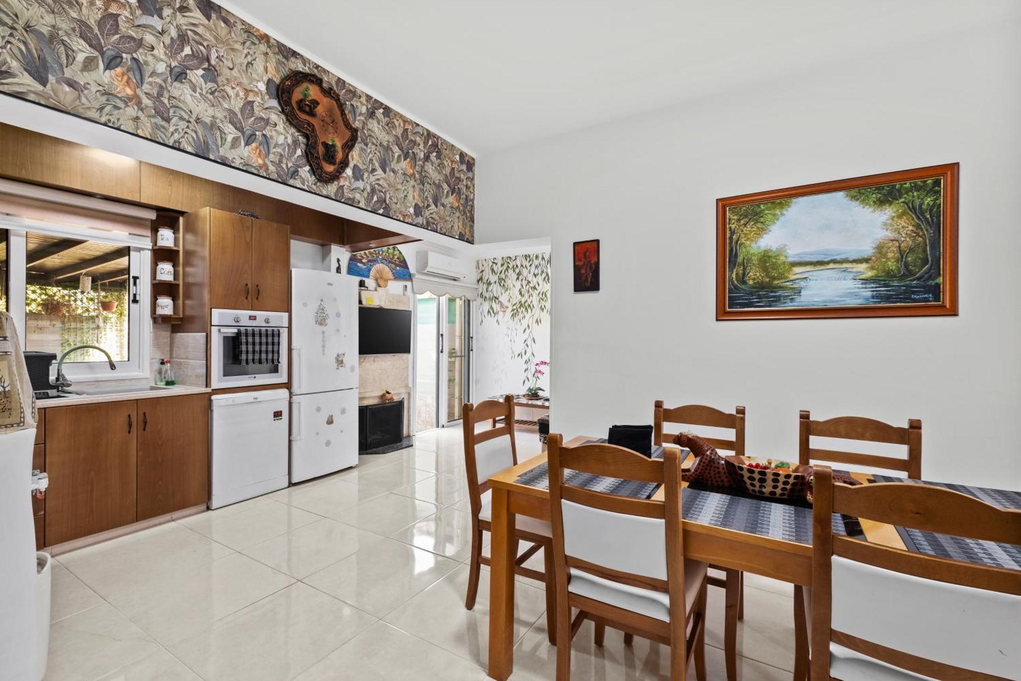 Demetris Apartment Meneou Exterior photo